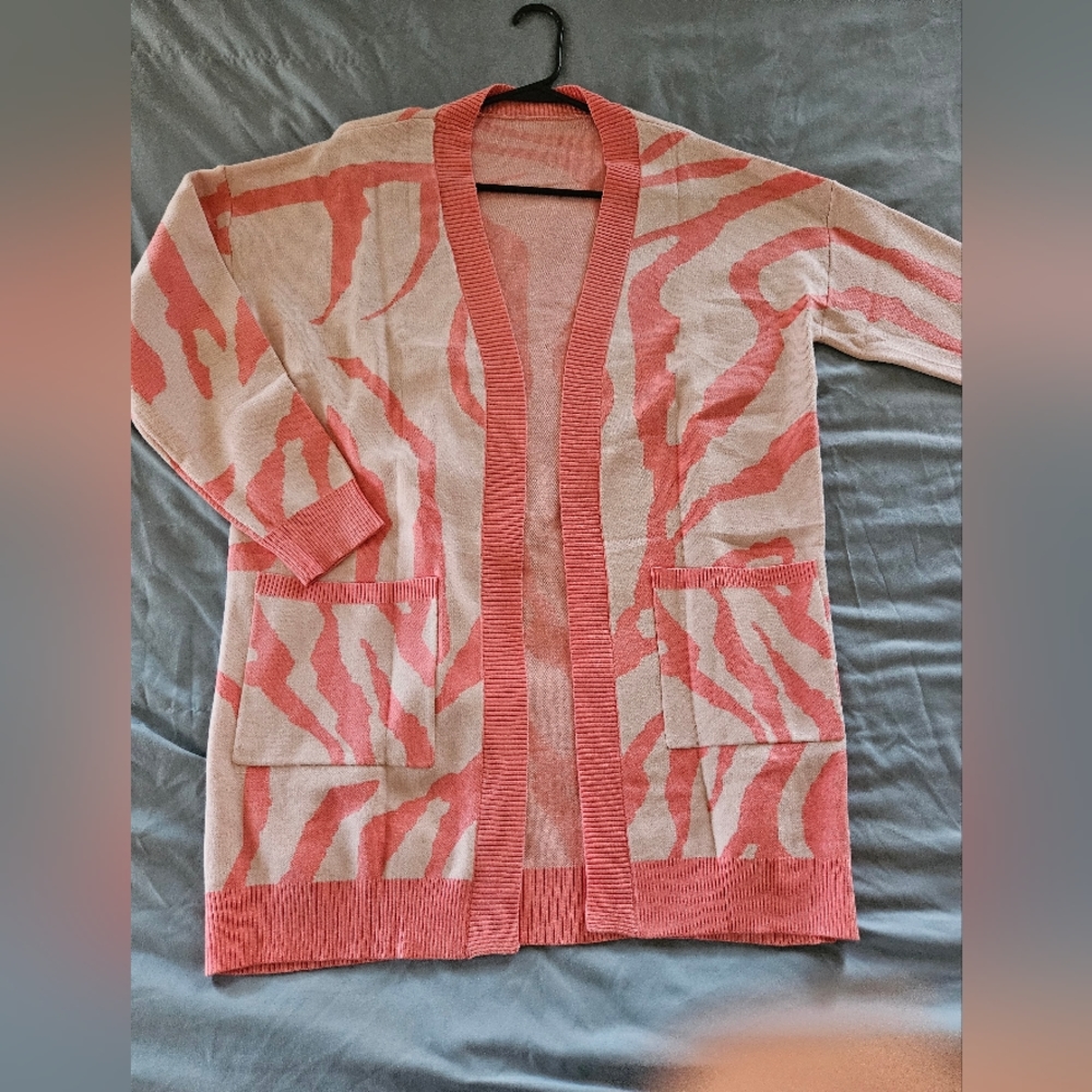 XL pink and cream zebra print cardigan heavy NWOT